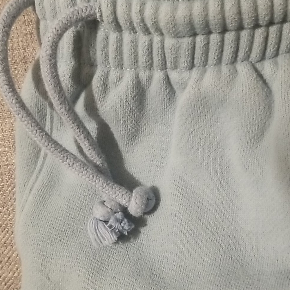 TNA boyfriend sweatpants - SOLD - Picture 6 of 6
